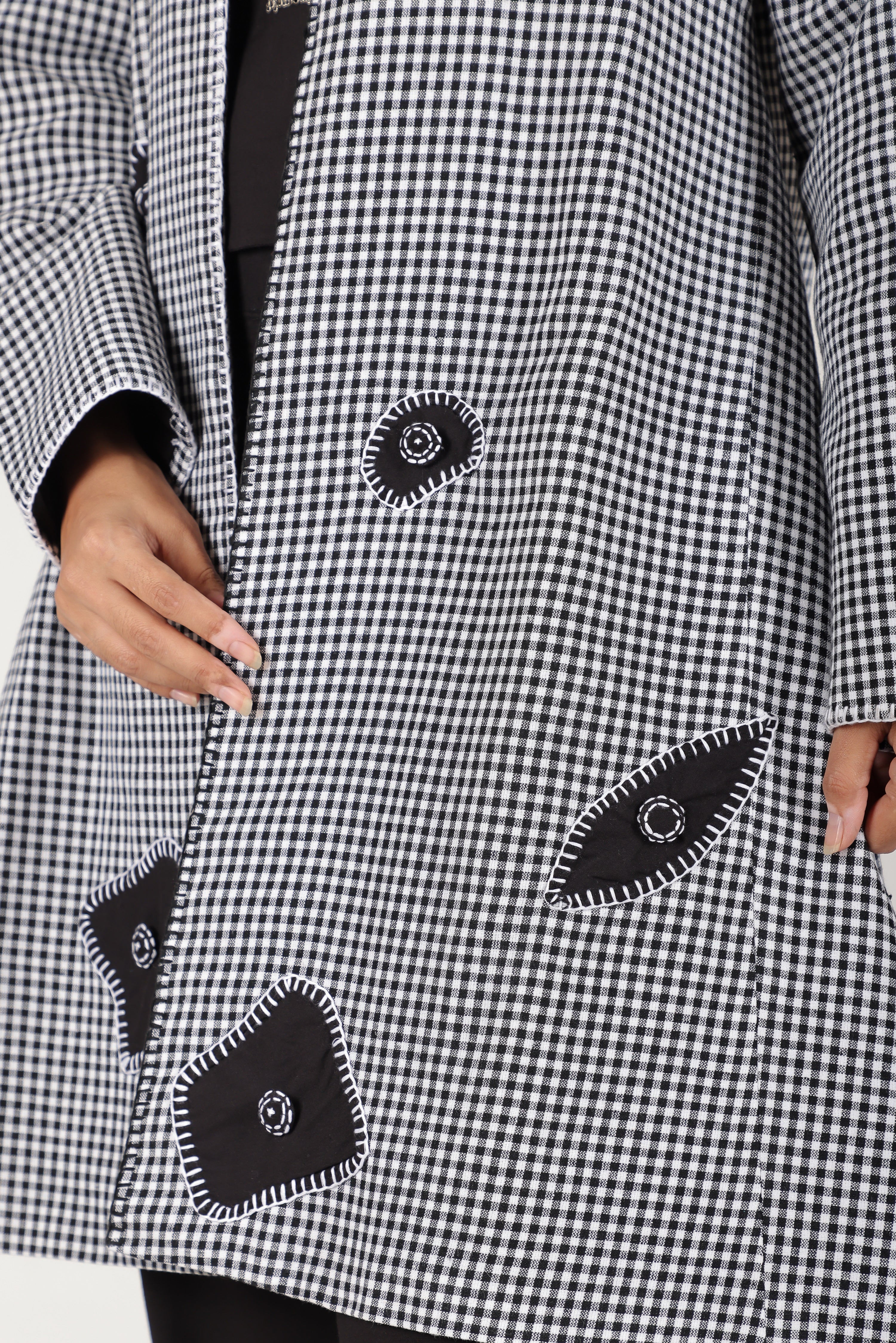 CHECKS HAND APPLIQUE JACKET