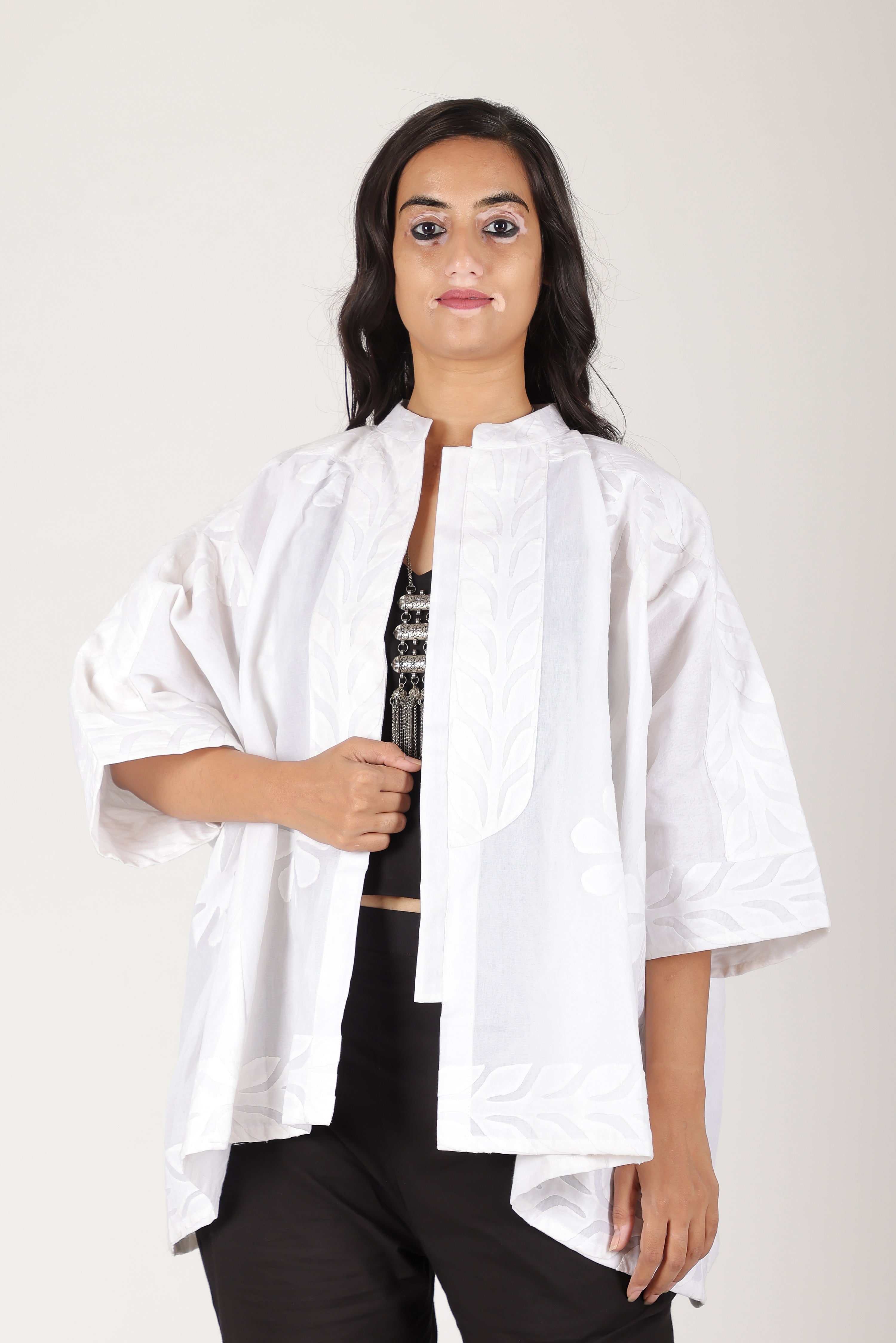 WHITE APPLIQE ORGANZA OUTERWEAR